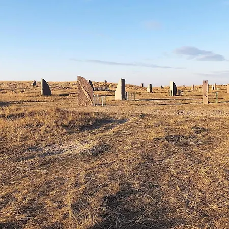 6 Person In Thyboron-by Traum