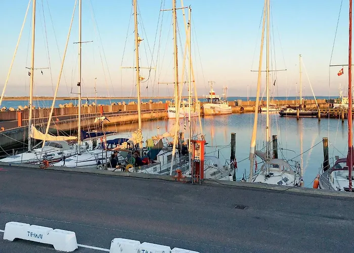 6 Person In Thyboron-by Traum * Thyborøn